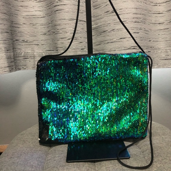 Sequin Purse…color changing. - Picture 1 of 8